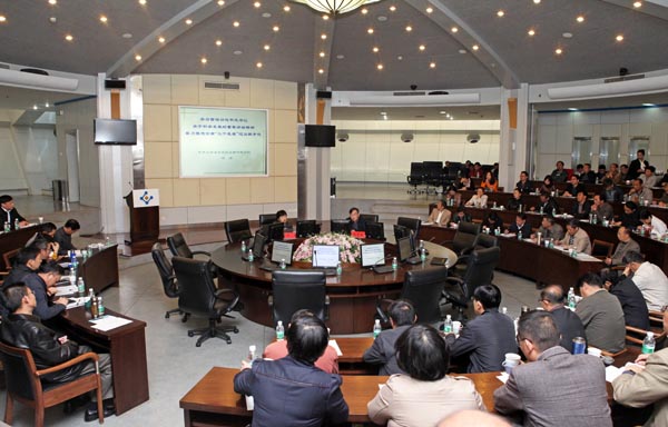 3A娱乐城
举办学习贯彻习近平总书记系列重要讲话精神的培训