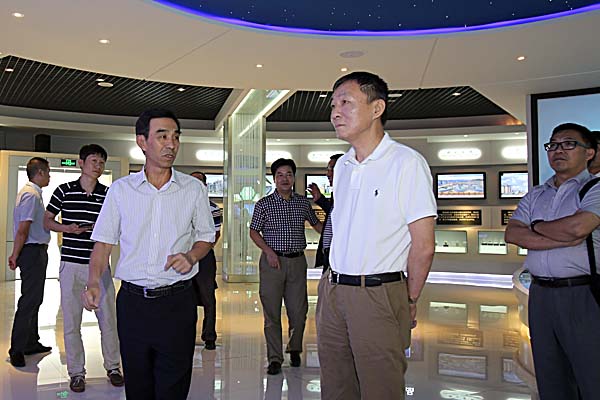 港务集团周小溪董事长一行到3A娱乐城
拜访交流