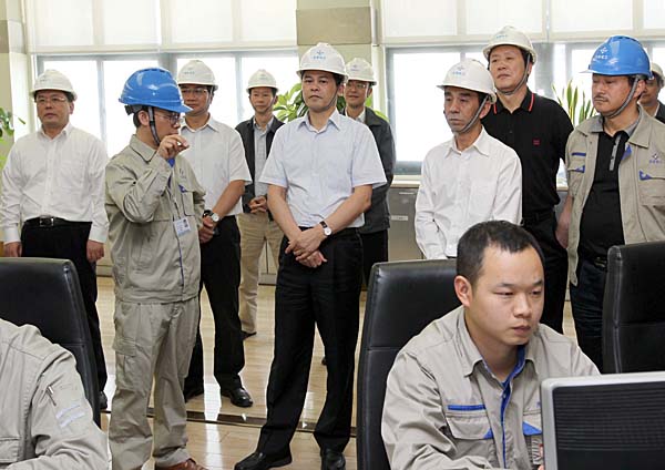 陈豪到云铜集团和3A娱乐城
调研