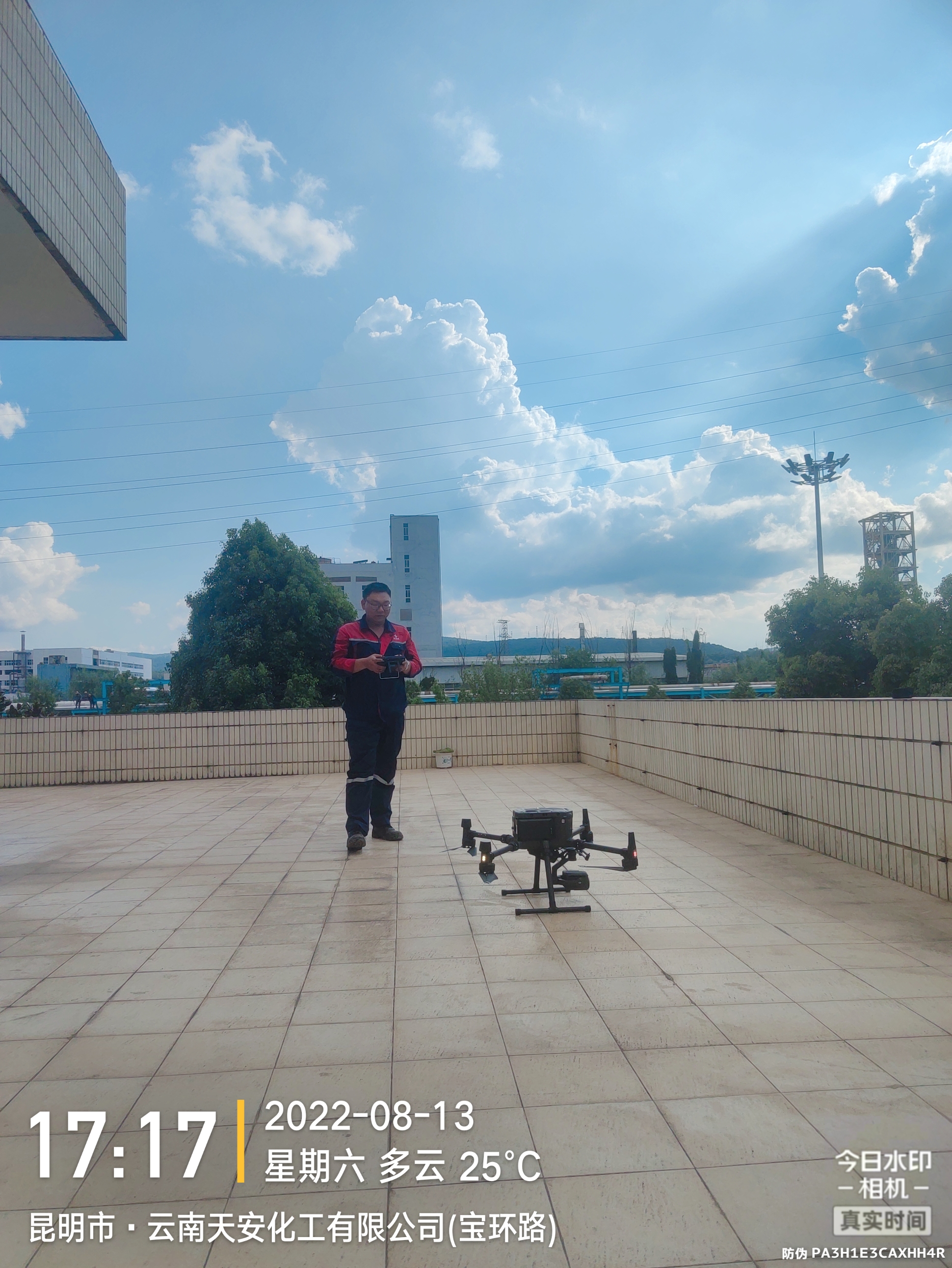 天安化工首次实现无人机巡检